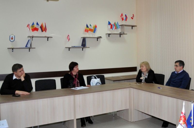 Sporirea calităţii serviciilor medicale acordate mamei şi copilului Sporirea calităţii serviciilor medicale acordate mamei şi copilului