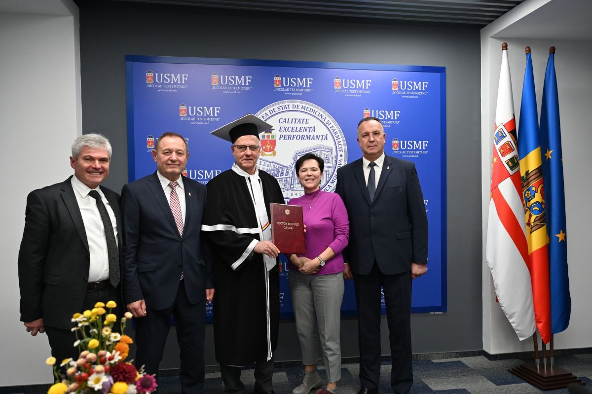 Doctor Honoris Causa of “Nicolae Testemitanu” University title awarding to Emeritus Professor Dan Lucian Dumitrascu