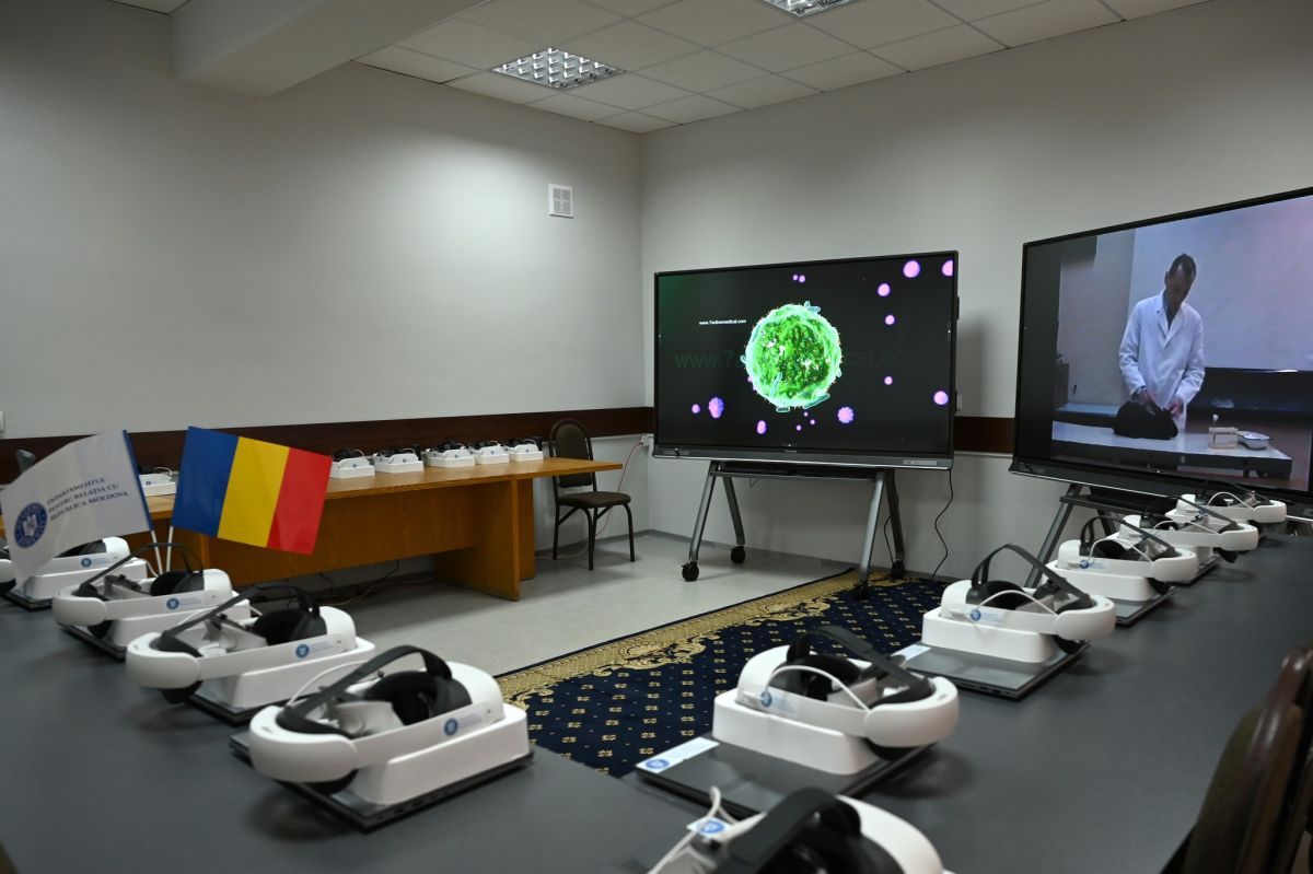 virtual reality headset